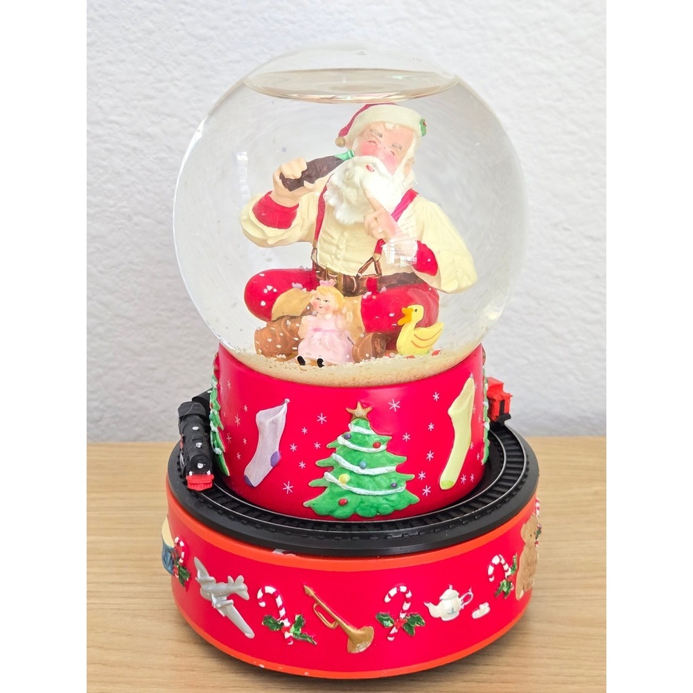 Hallmark Coca-Cola Santa Musical Snow Globe Moving Train 2001